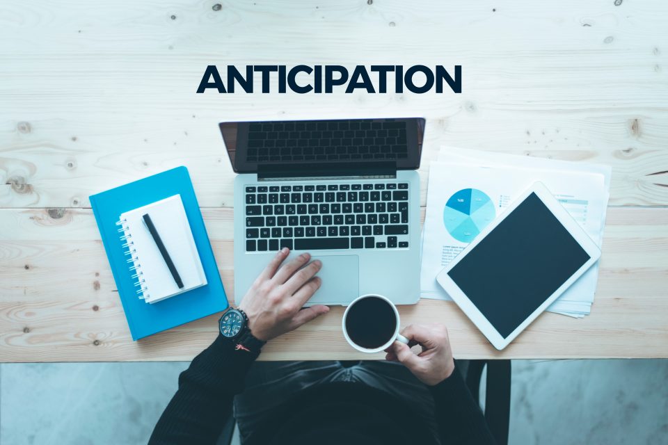Anticiparse y predecir, pasos obligatorios para no desaparecer