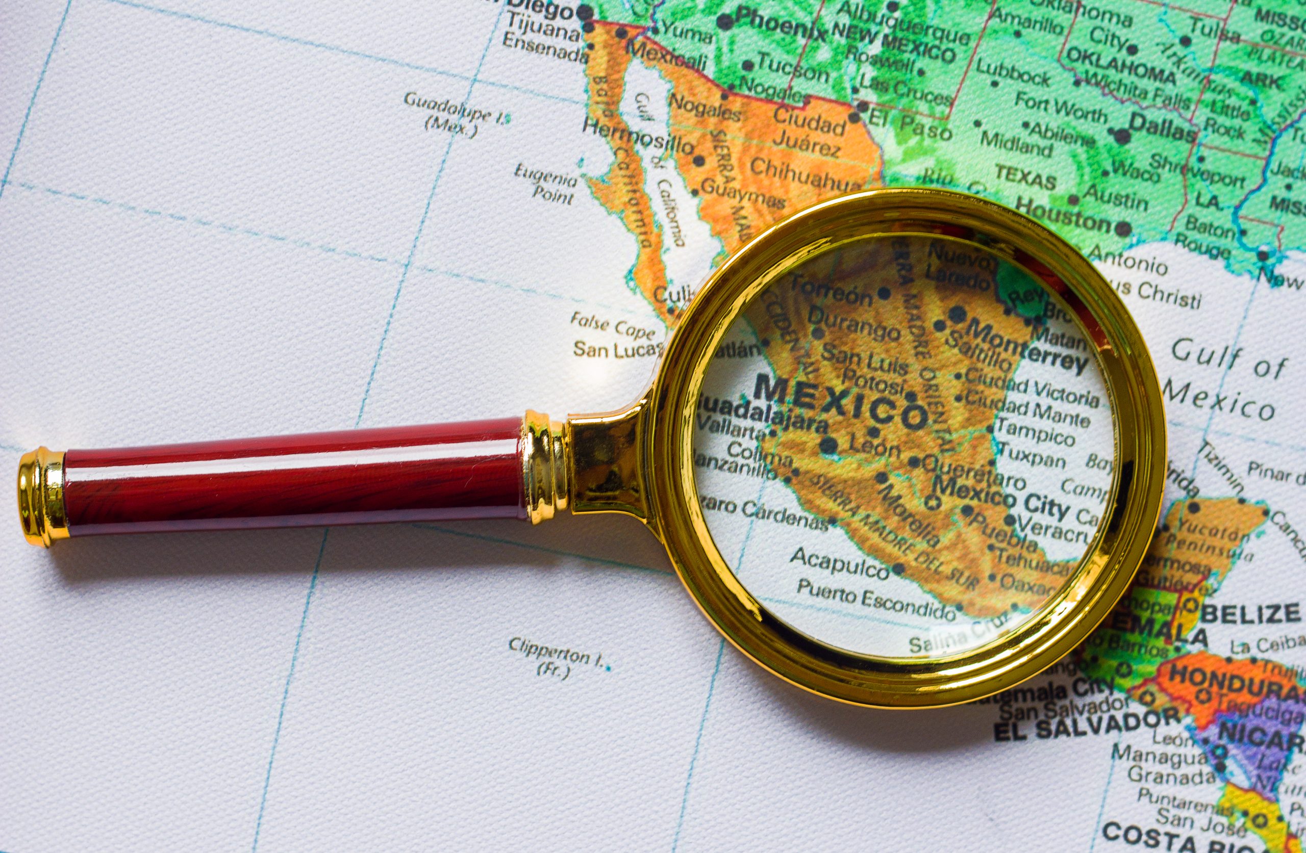 LLYC ve potencial de crecimiento en turismo, minería y finanzas de México